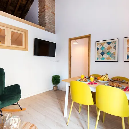 New Merced Square Penthouse * Malaga